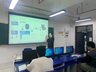房间里有许多电脑

AI 生成的内容可能不正确。